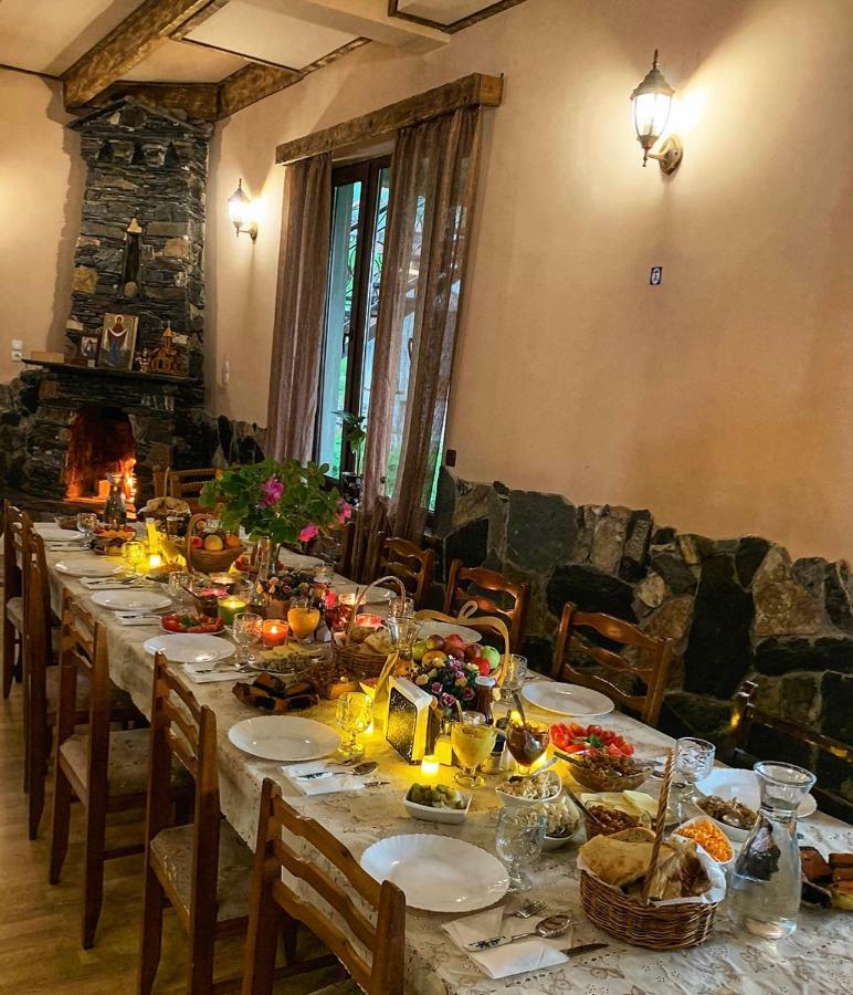 Villa Lileo Ushguli Luaran gambar